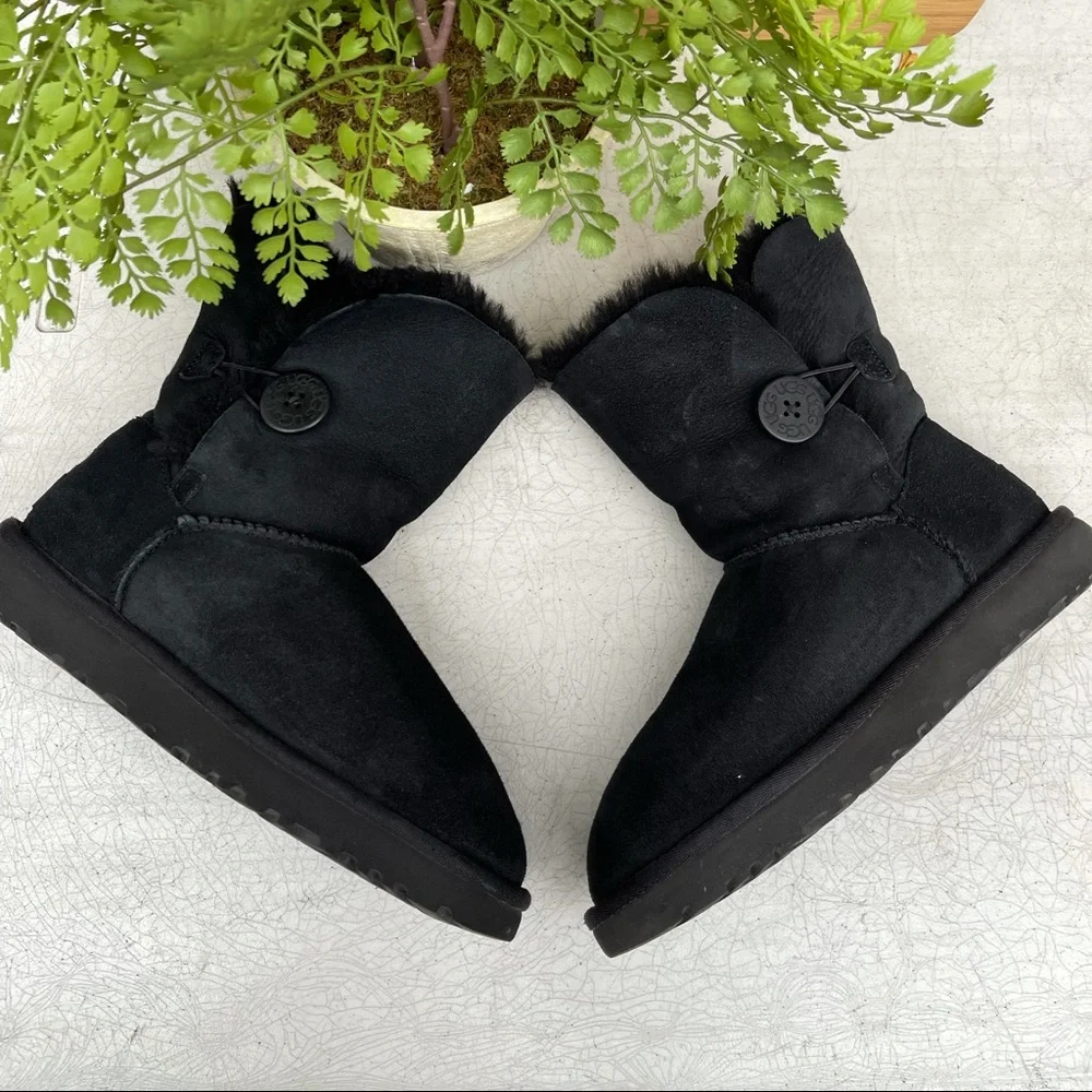 UGG🔴II Bailey button black winter boots 7 - Picture 4 of 10